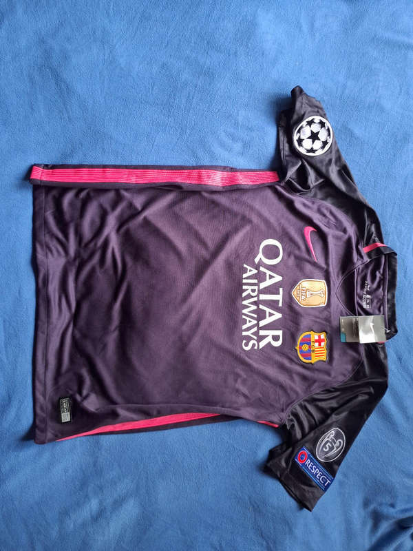 Barcelona 16/17 Away Kit (XL)