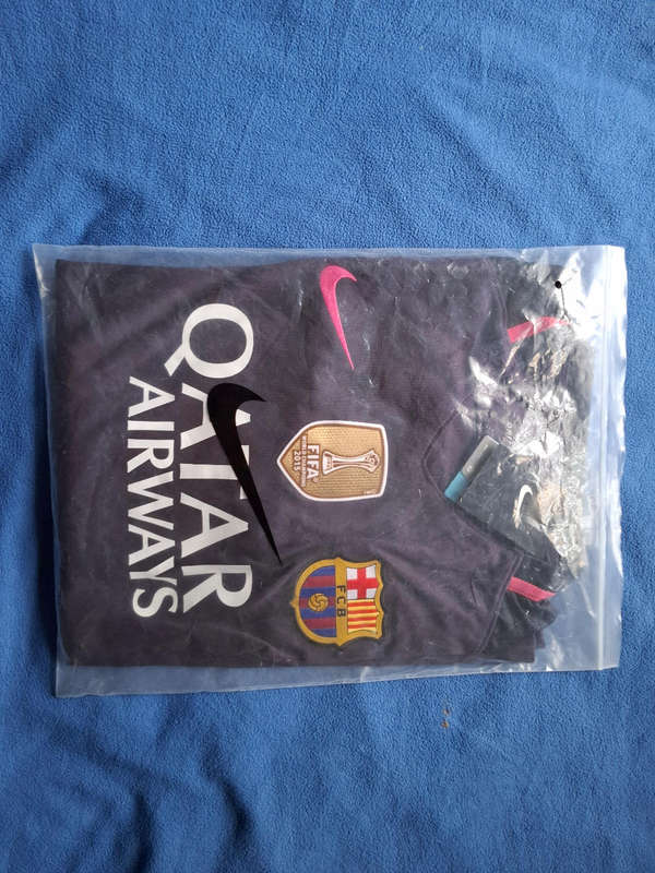 Barcelona 16/17 Away Kit (XL)