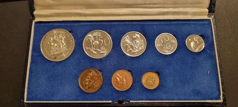 5 × 1975 South African Proof Coin Sets