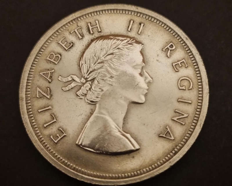 1958 Queen Elizabeth II 5 Shilling Coin - Mint Condition