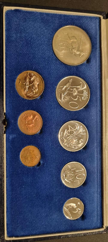 5 × 1975 South African Proof Coin Sets