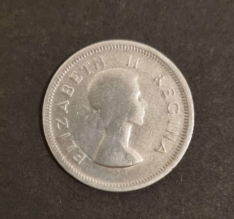 Rare 1953 South Africa Silver 6 Pence  Queen Elizabeth II  Collectors Coin