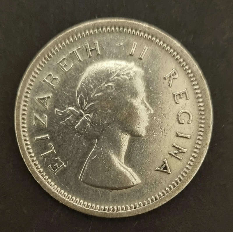 1960 South Africa 1 Shilling  Queen Elizabeth II  Shiny Collectible