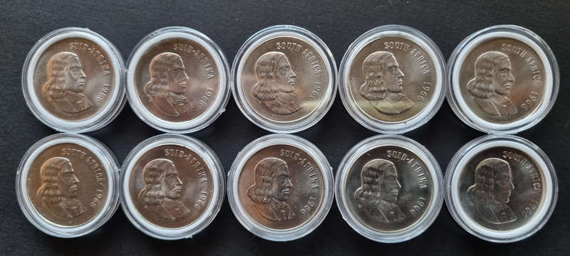 10 × 1966 50cent coins in coin capsules