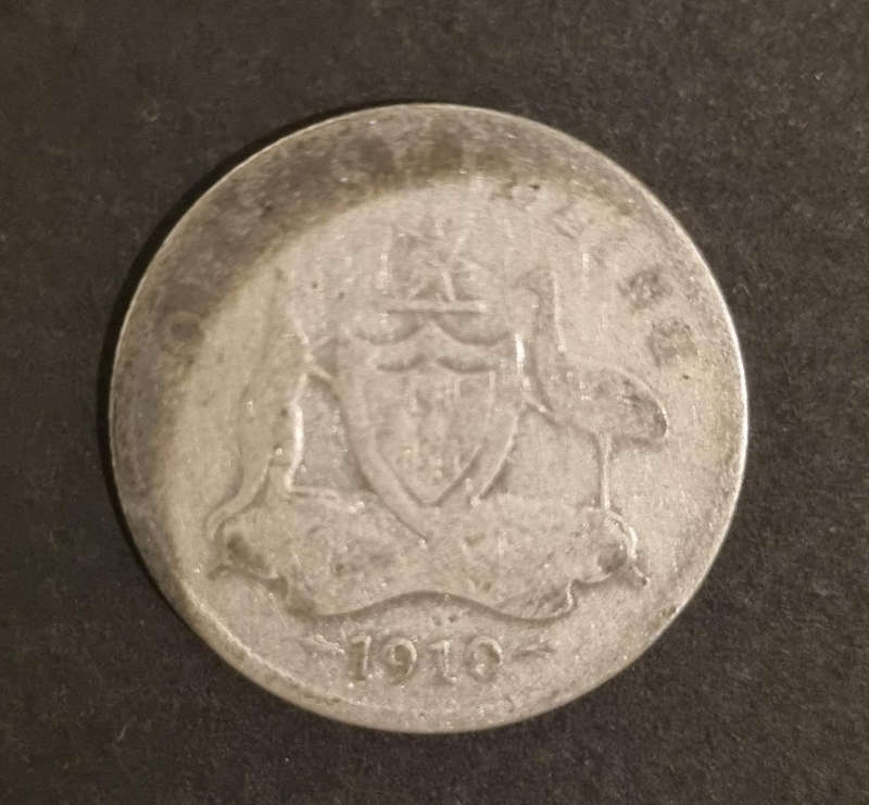 1910 South Africa 1 Shilling Silver Coin  Very Rare  Extremely Worn