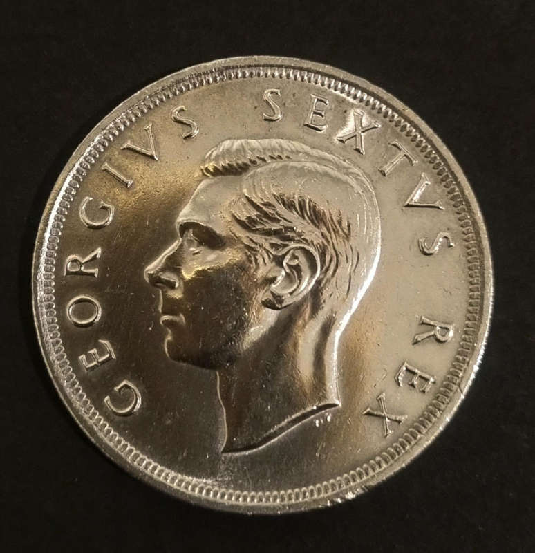  Rare 1952 South Africa 5 Shillings Silver Coin  Shiny Mint Condition! 