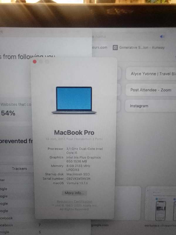 MacBook Pro (13-inch, 2017, Four Thunderbolt 3 ports)