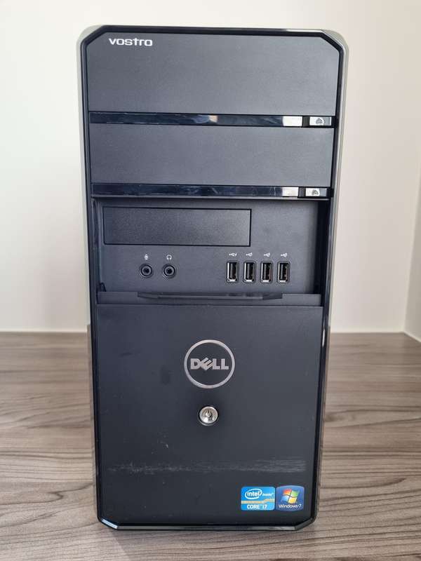 Dell Vostro Tower Computer with lots of FREE Accessories
