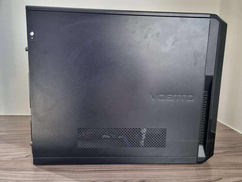 Dell Vostro Tower Computer with lots of FREE Accessories