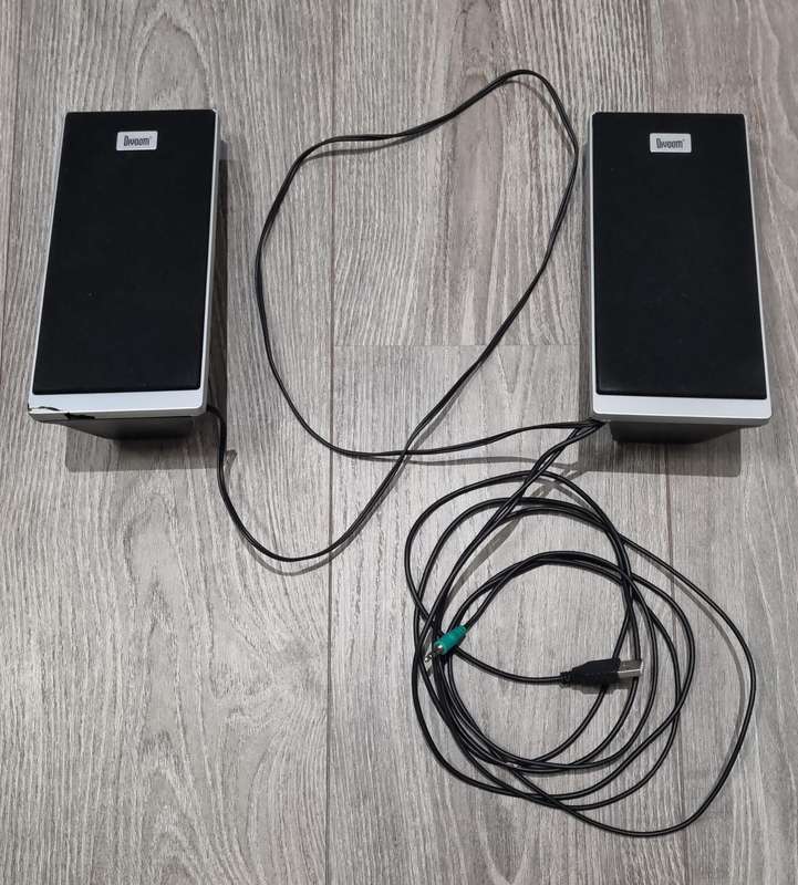 Dell Vostro Tower Computer with lots of FREE Accessories