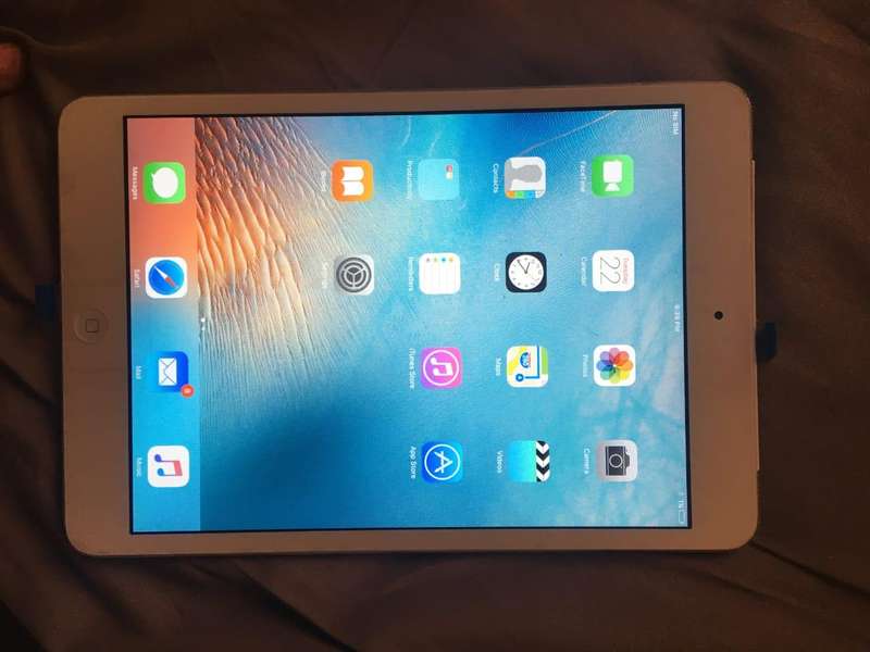 Refurbished (screen only) I pad mini 1 64G