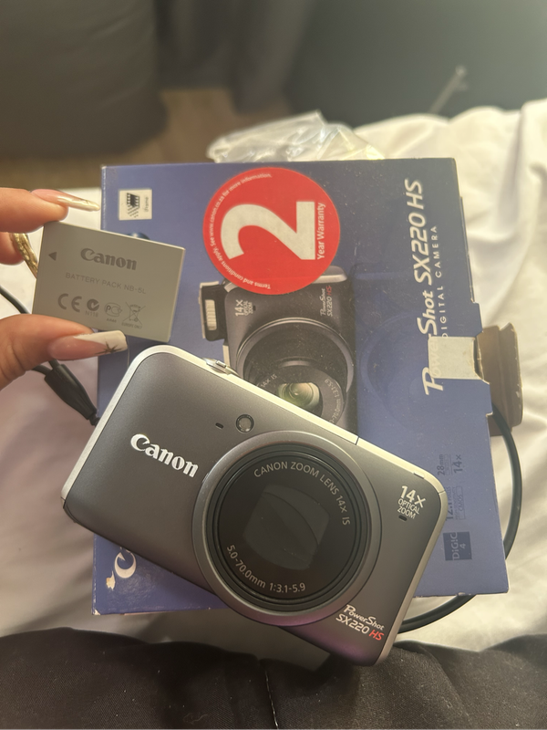 Canon powershot SX220 HS