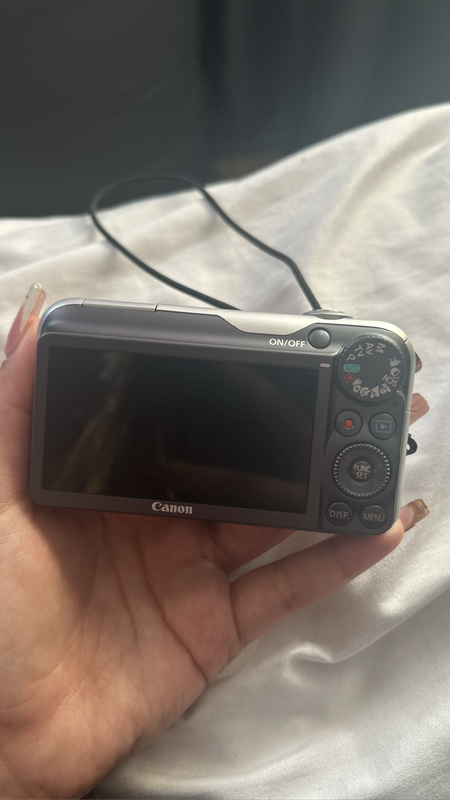 Canon powershot SX220 HS