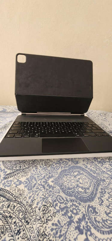 Apple magic keyboard