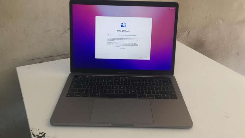 Apple Macbook Pro 2016 Touchbar