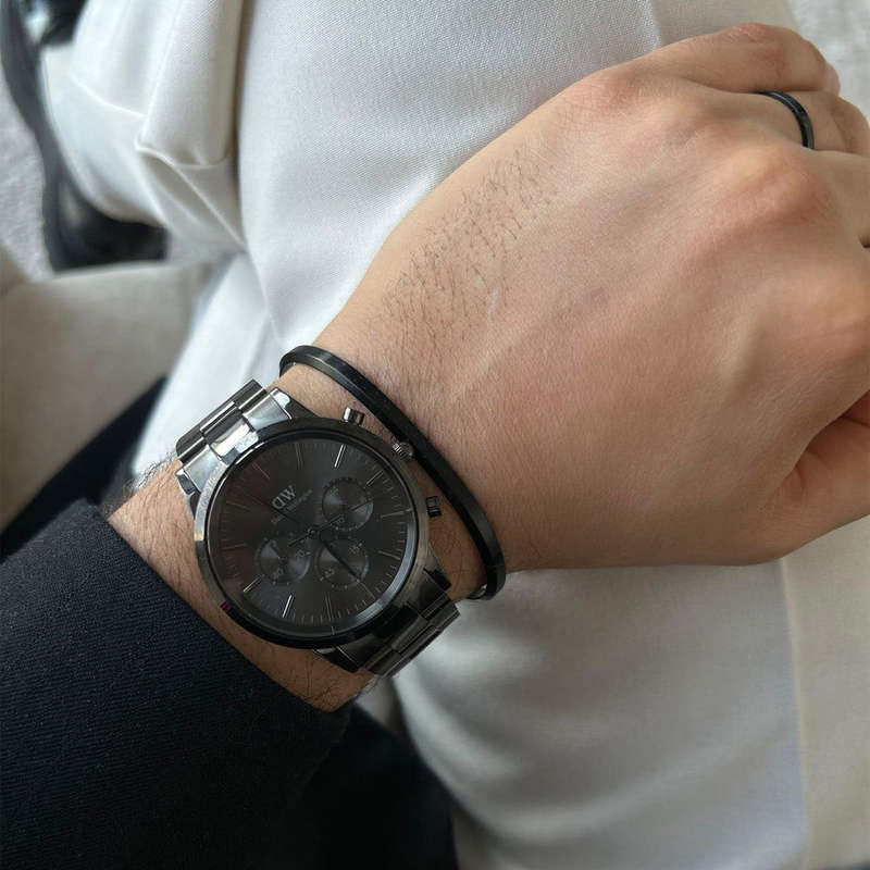 Daniel Wellington 42mm- Iconic Chronograph Link Onyx B watch
