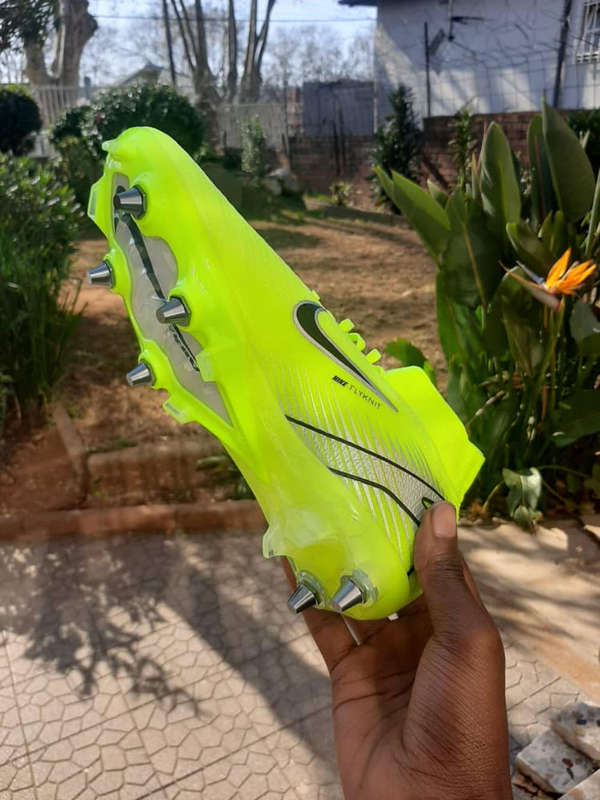 Nike Mercurial Superfly 10 Elite SG Mad Voltage Pack ( football boots / soccer boots / rugby boots)