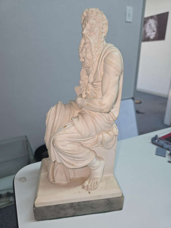 A Gianelli Marble Statue