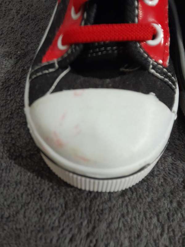 Port jnr takkies for kids size 8