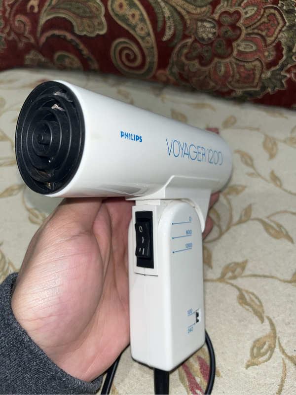 Vintage Voyager Travel Hair Dryer model HP4228B Dual Voltage 600/1200W