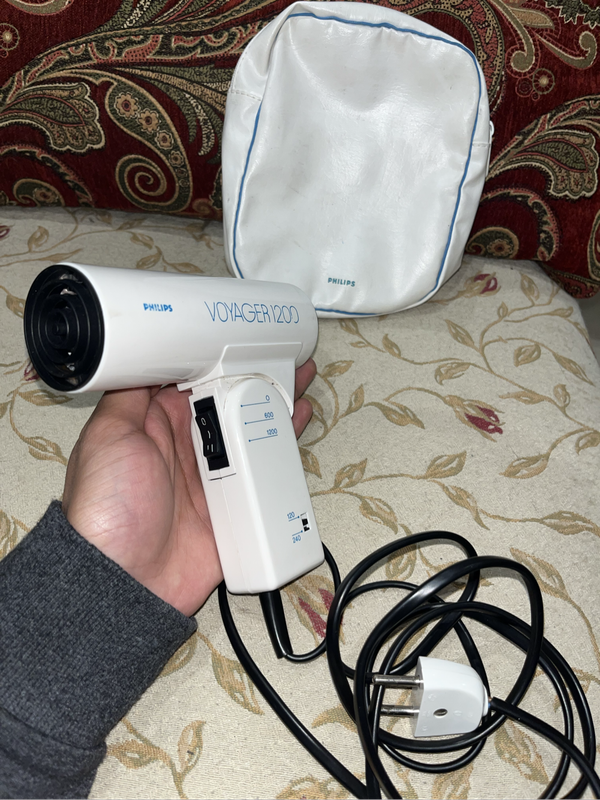 Vintage Voyager Travel Hair Dryer model HP4228B Dual Voltage 600/1200W