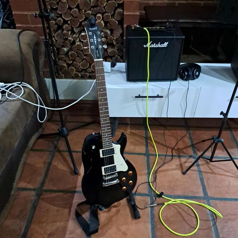 Cort CR100 Electric Guitar  Black