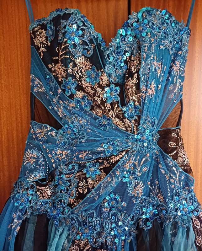 Cerulean Blue & Black beaded & sequined Matric farewell event evening dress size Medium