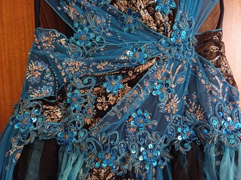 Cerulean Blue & Black beaded & sequined Matric farewell event evening dress size Medium