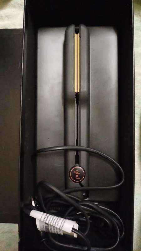 GHD IV Salon Styler wide-plate hair straightener iron