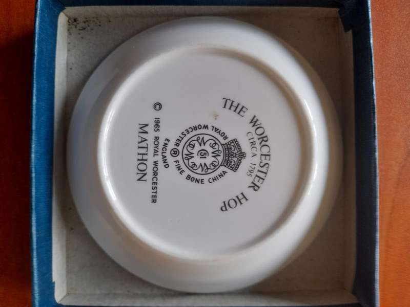 Royal Worcester Fine Bone China Pin Dish - width 10cm
