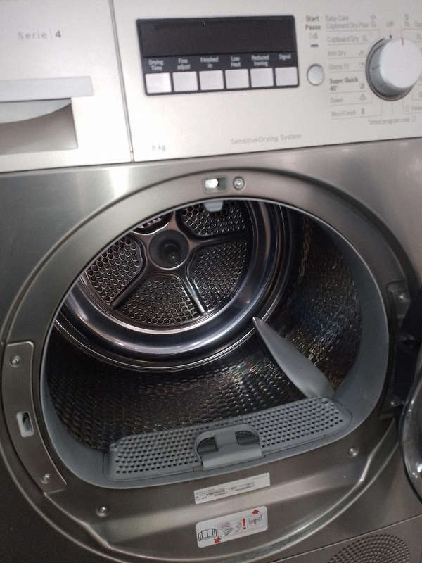 Bosch series 4 condenser dryer