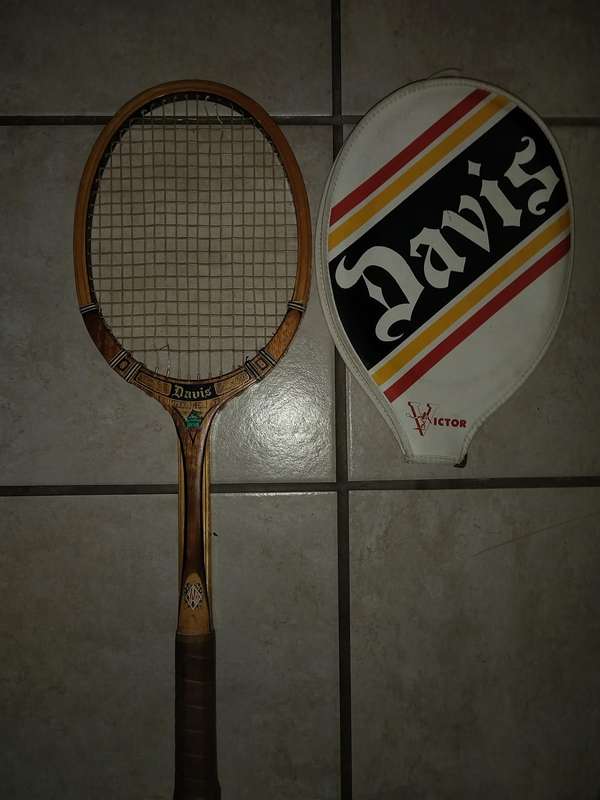 WOODEN DAVIS TENNIS RACKET