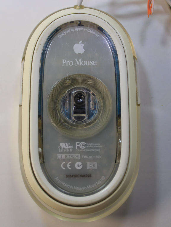 Vintage Apple Mac USB Keyboard A1048 And Apple Pro Mouse M5769