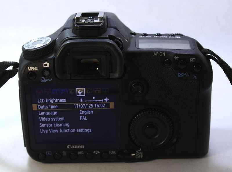 Canon EOS 50D Camera Body 17mm - 85mm Lens and Carry Case with Accessories