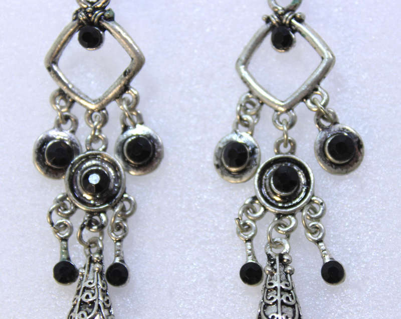 Pair of Vintage Style Beaded Drop Earrings with Black Gem Style Insets