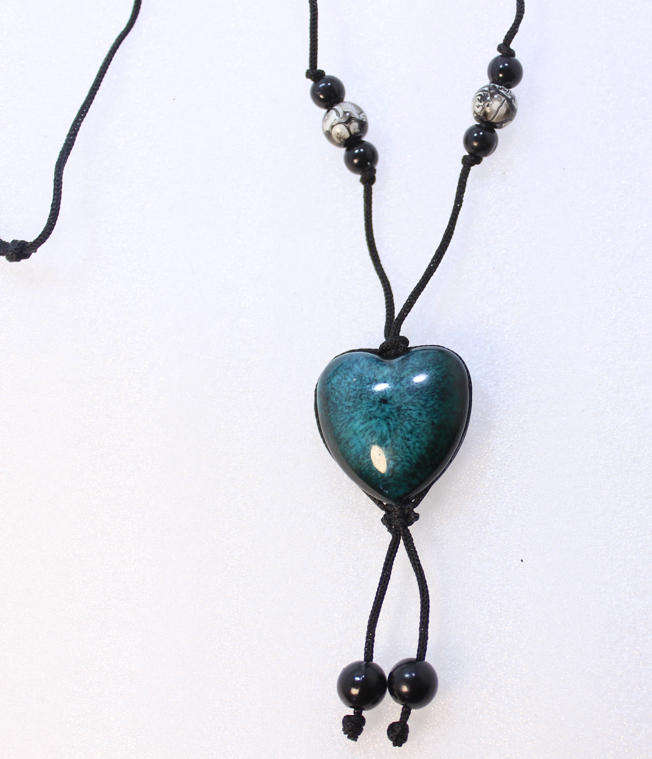 Pendant Style Necklace Large Heart Shaped Bead on Thin Rope