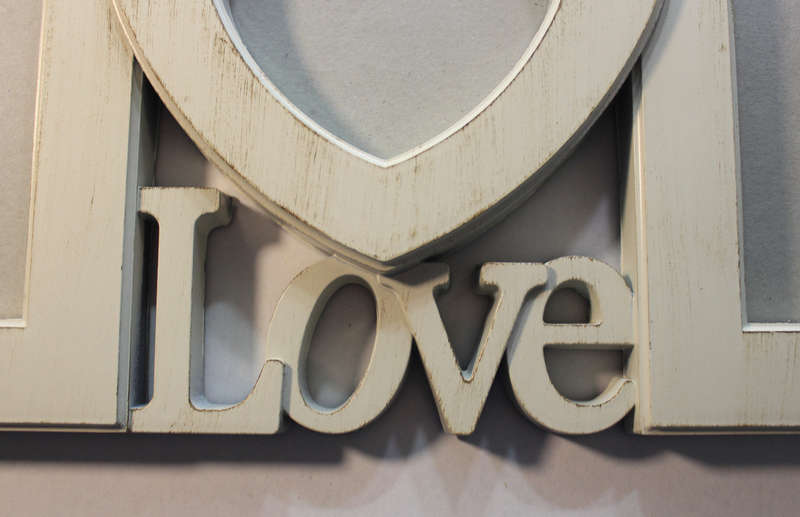 Wall Mounted "I Love Home" 3 Division Wall Hanging Photo Frame