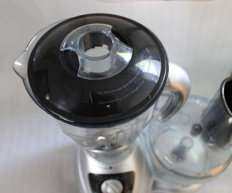 Salton SFP 600 Food Processor and Blender and Fittings