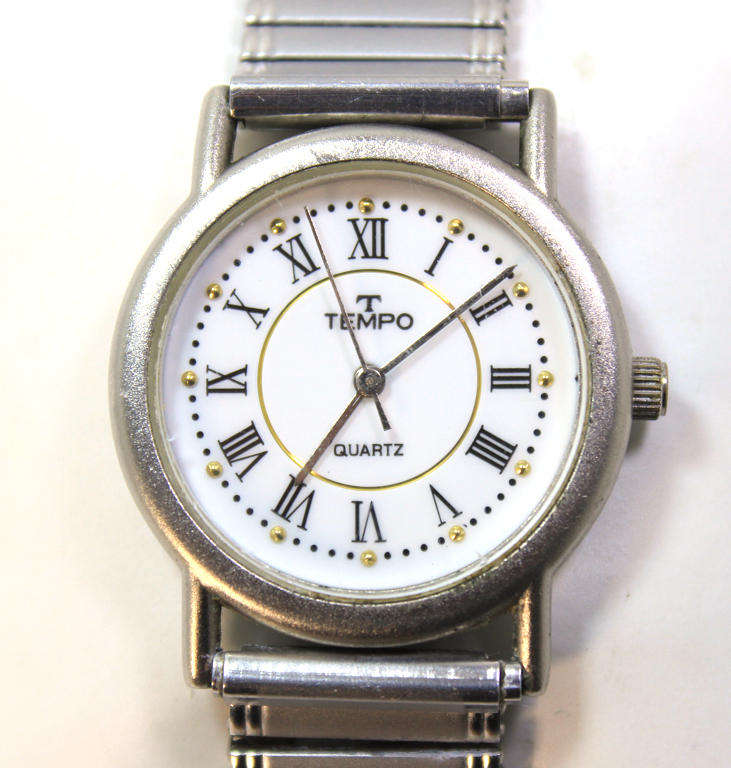Tempo Quartz Ladies Wristwatch with Expandable Silver Strap