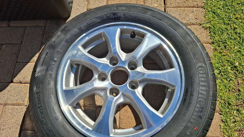15" OEM Alloy Wheel with Tyre  Honda Civic 2012 (5x114.3)