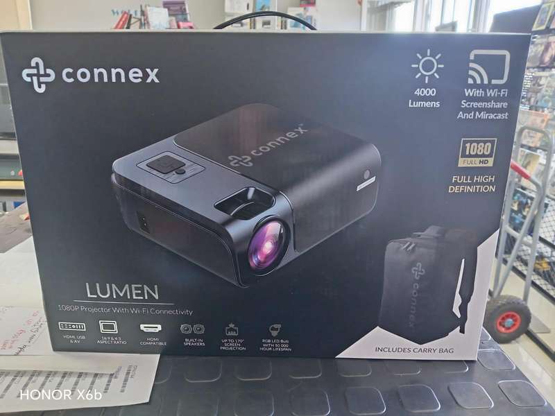 PROJECTOR