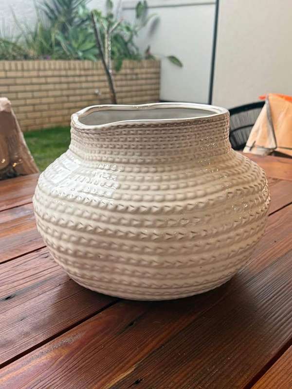Large White Weave Pattern Vase