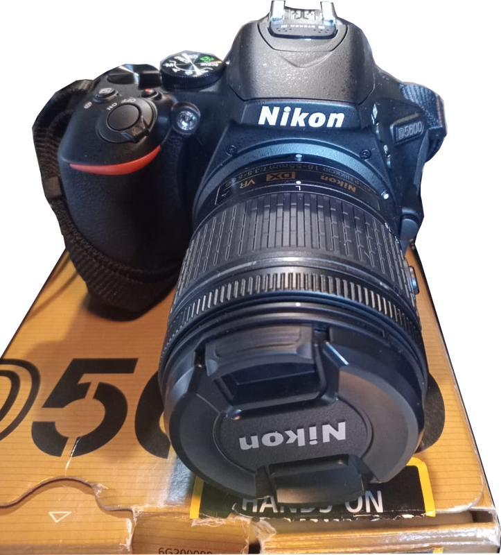 Nikon D5600 Camera