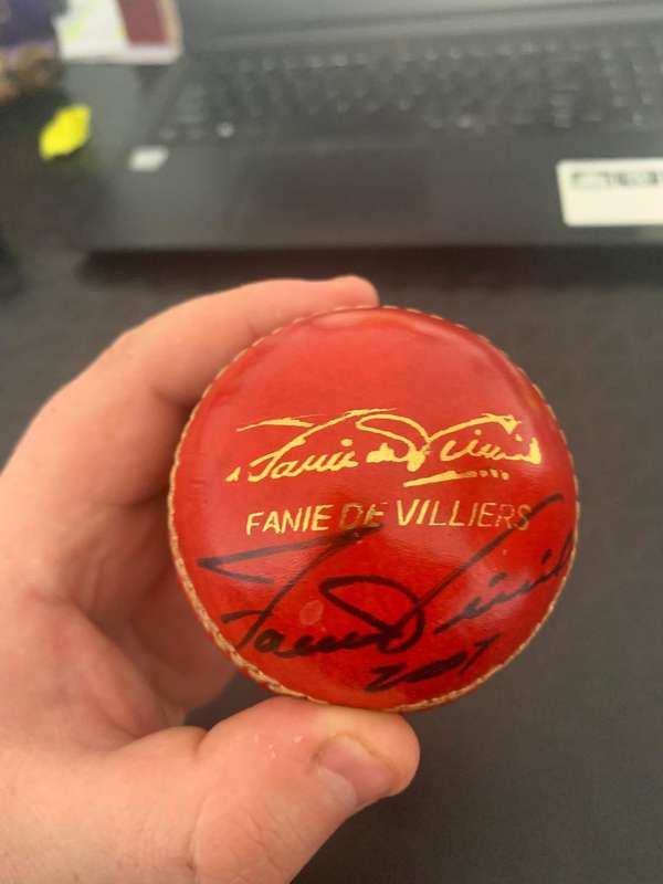 Cricket Ball with the Genuine Signature of Protea player Fanie De Villiers