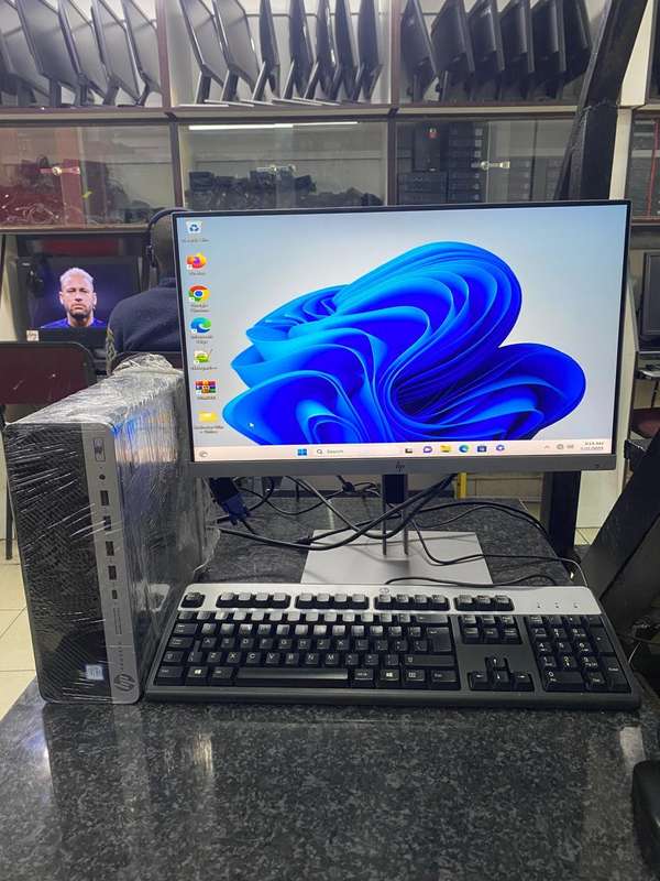 HP PRODESK 600 G3 SFF CORE i3 6 Gen 2.8 GHZ 8 GB RAM 128 GB SSD WINDOWS 11 PRO 22 Inch HP Monitor