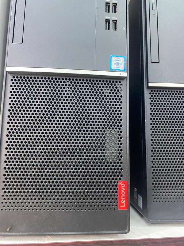 Lenovo V520-MT - Intel Core i7 - 6700T 6th Gen 8GB 256SSD
