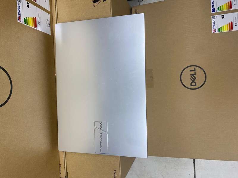 Asus Vivobook 16 Ryzen 7-7730U 16GB RAM 512GB PCIE NVME SSD 16"Asus Vivobook 16 Ryzen 7-7730U 16GB R