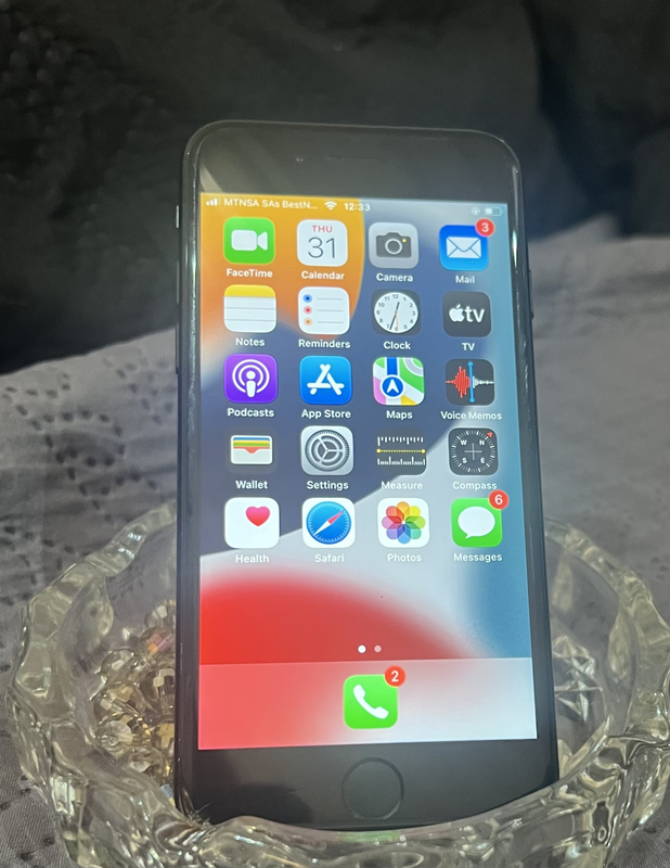 APPLE IPHONE 7 (32GB) BLACK
