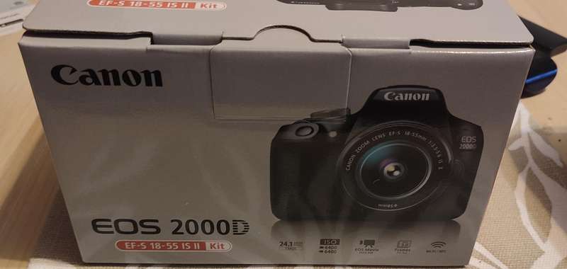Canon Eos 2000 IS