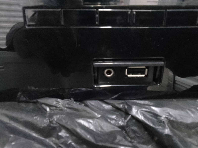 Toyota Landcruiser with Pioneer Headunit